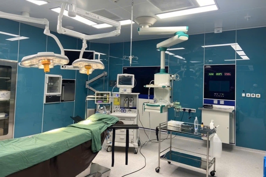 Nâng giá thiết bị y tế, nhiều bị cáo bị VKS TPHCM kháng nghị tăng án - 1