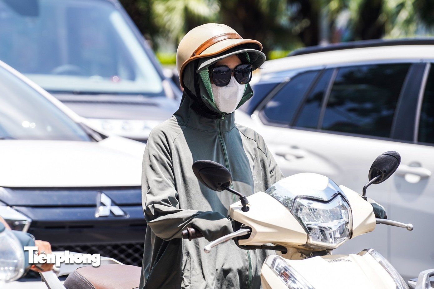 Nắng nóng gay gắt hơn năm 2025- Ảnh 1.