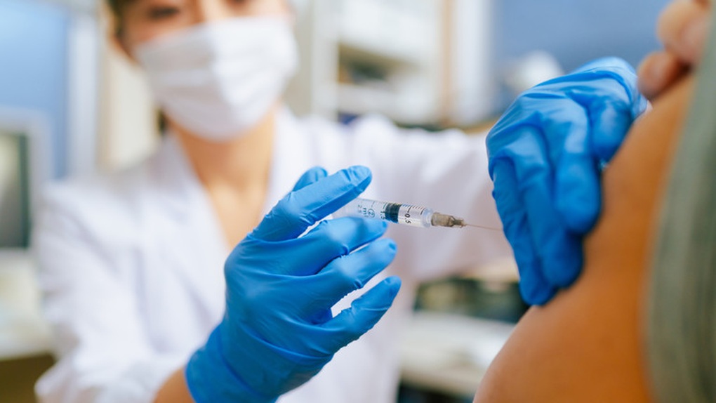 Nga tính tiêm miễn phí vaccine ung thư cho người dân - 1