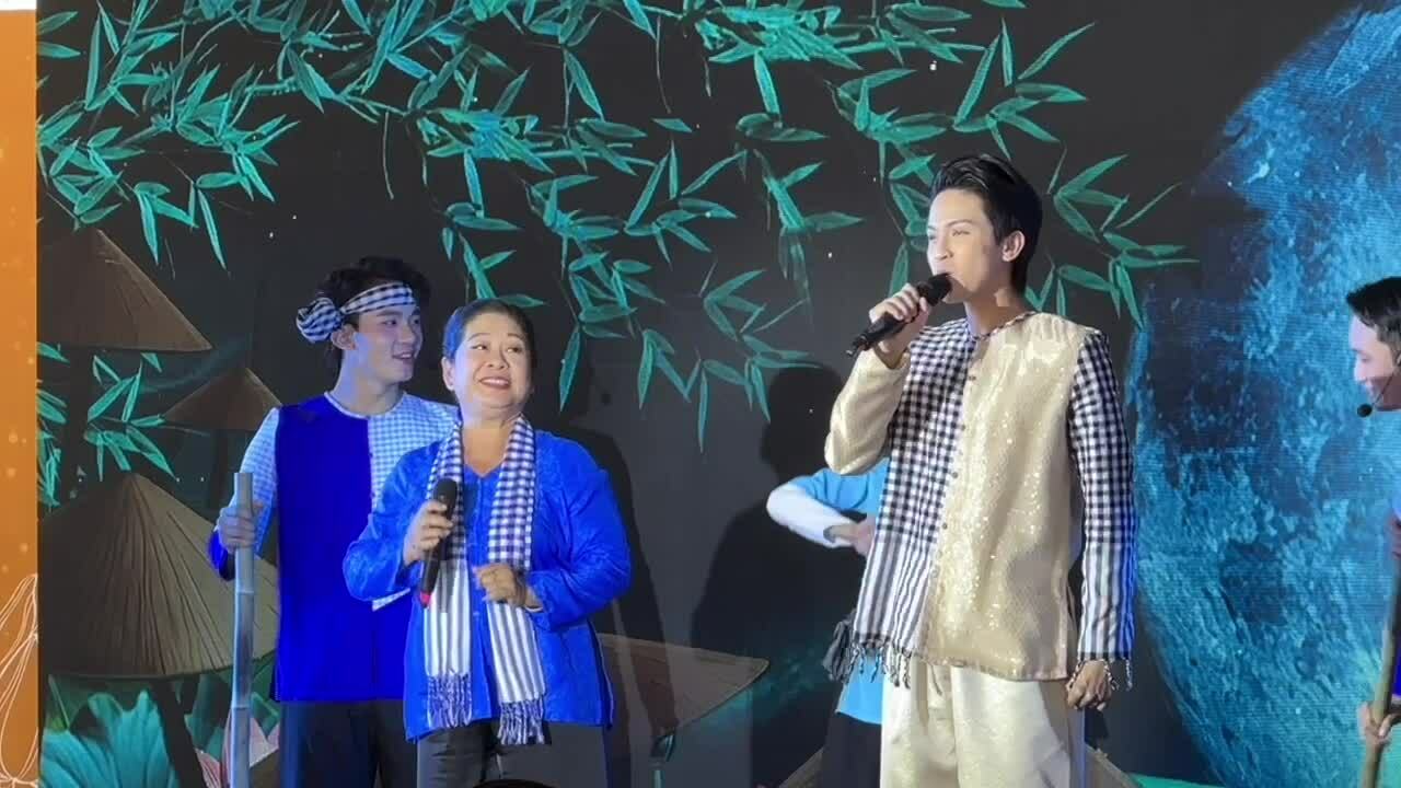 Không gian ngày thơ TP HCM