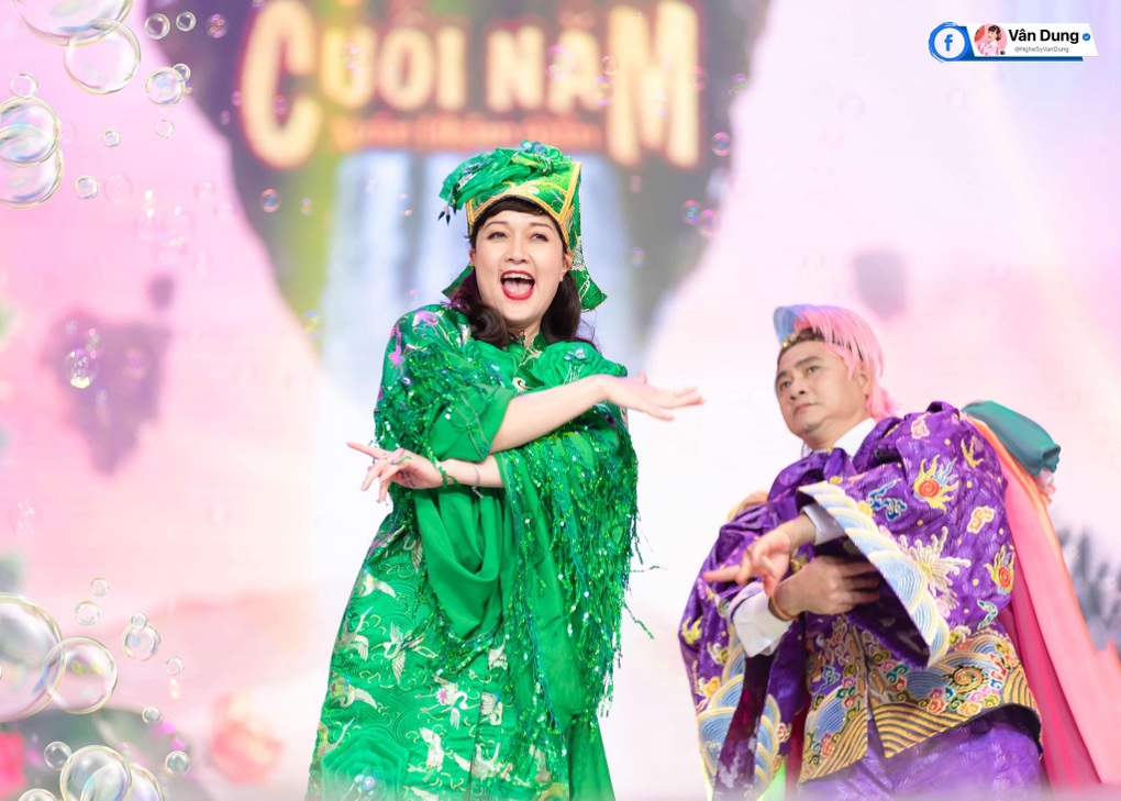 Nghệ sĩ Vân Dung lội bùn giữa đêm, tuyên bố kiếp sau không làm diễn viên - 2