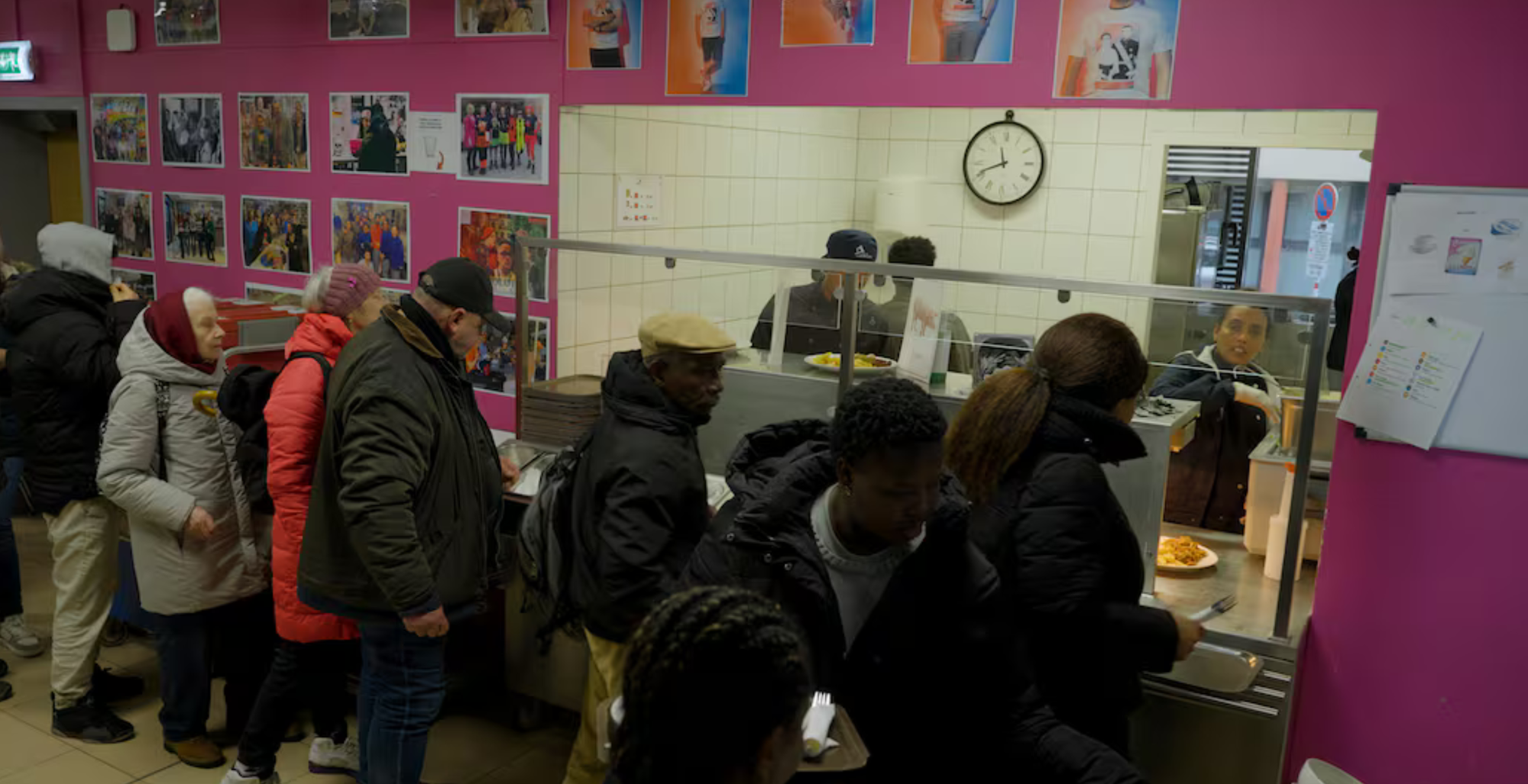 Nghịch lý ở quốc gia giàu nhất Liên minh châu Âu- Ảnh 3.