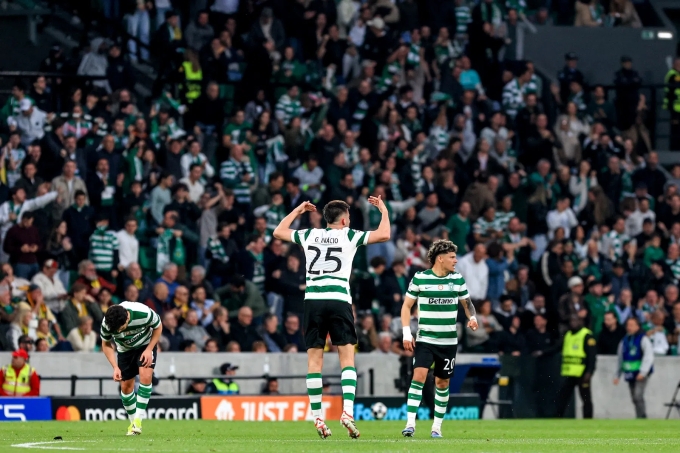 Inacio (số 25) khuấy động cầu trường sau khi mở tỷ số, ở trận gặp Bodo/Glimt trên sân Jose Alvalade, Lisbon, Bồ Đào Nha hôm 17/3. Ảnh: Reuters