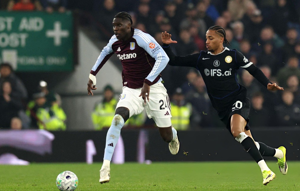 Ngược dòng ấn tượng, Chelsea áp sát nhóm dự Champions League - 1