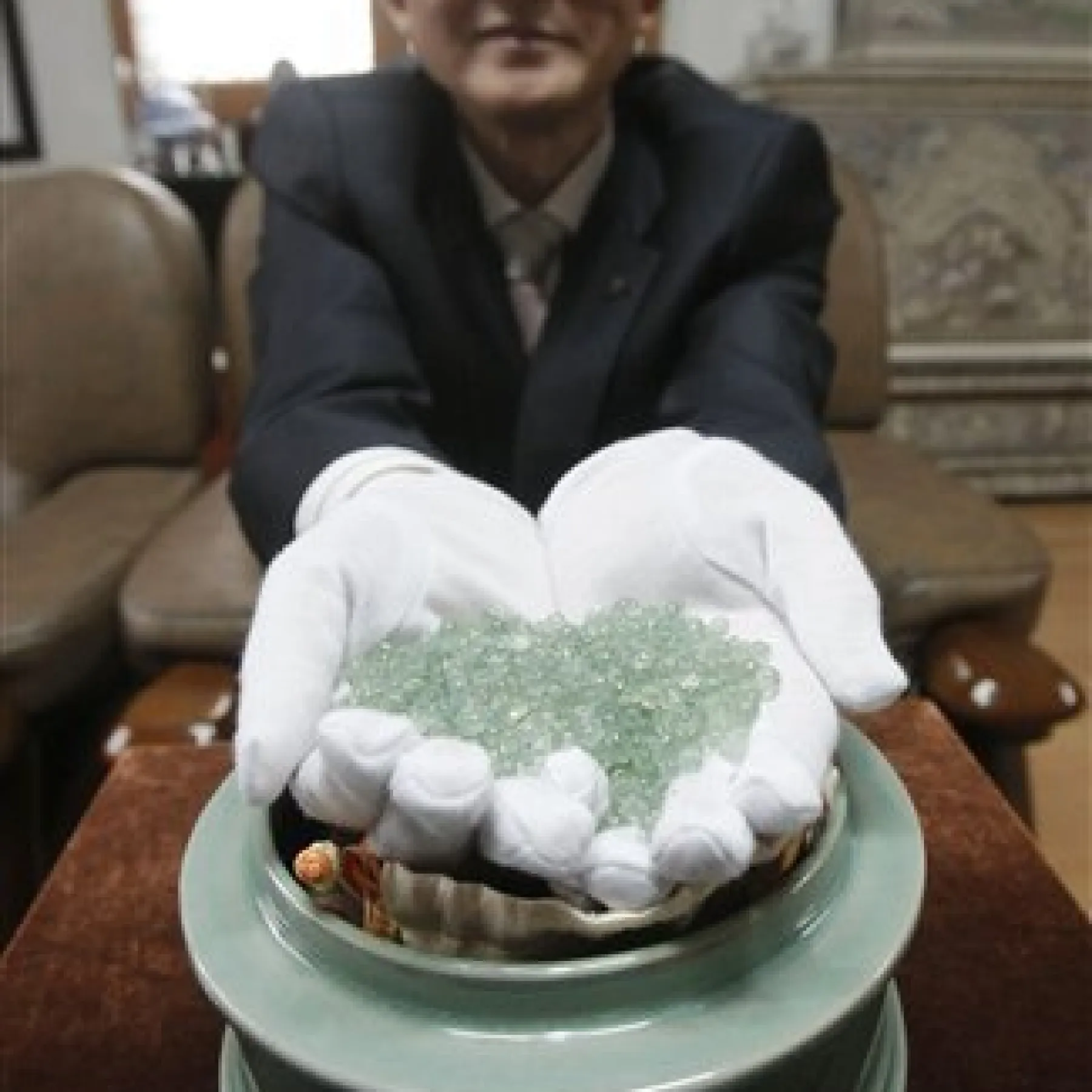 Từ tro tàn hóa hạt ngọc: Người Hàn Quốc đang thay đổi cách nói lời từ biệt với người thân ra sao?- Ảnh 2.