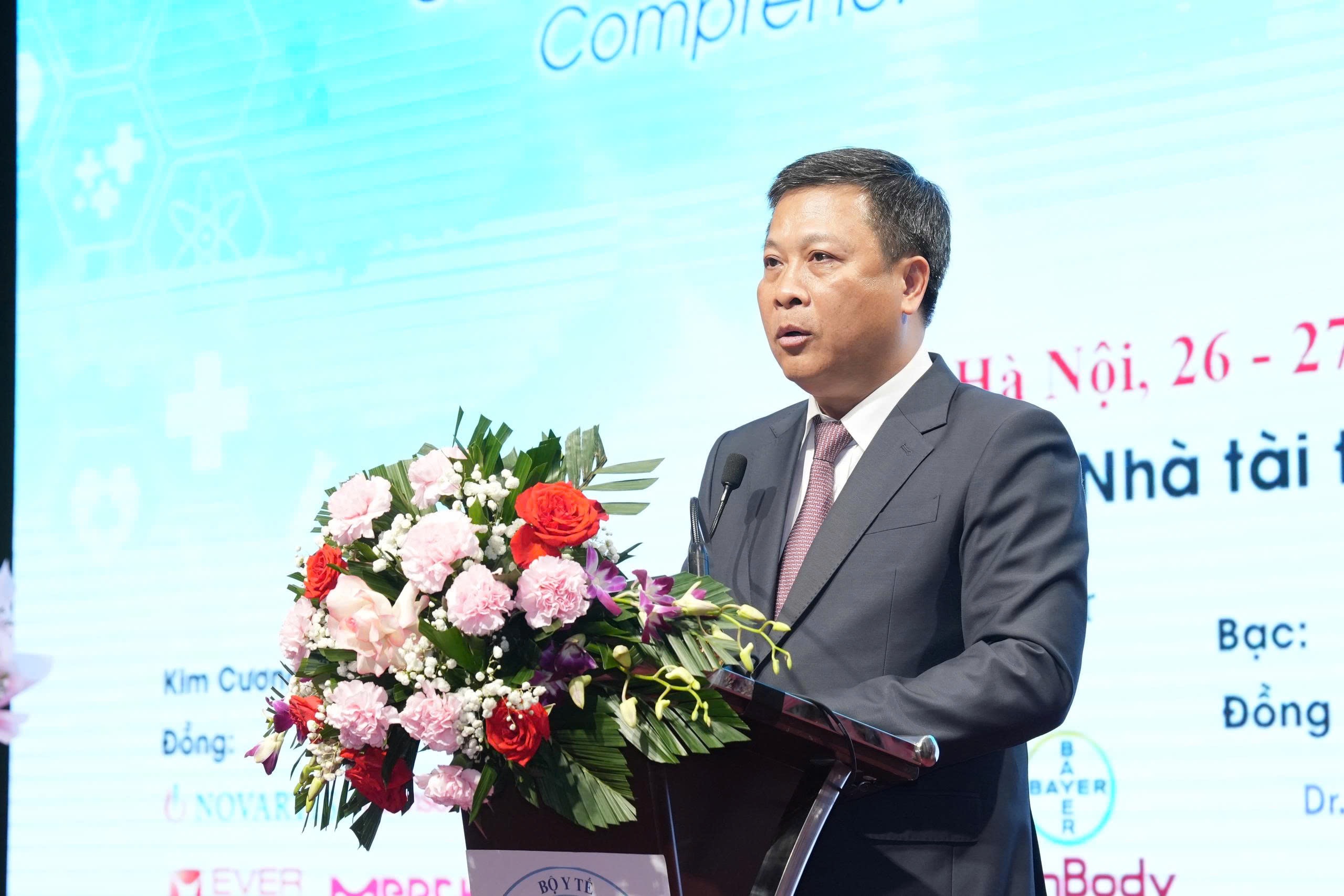 Người cao tuổi sống chung với 4-5 bệnh lý, cần mô hình chăm sóc không chỉ là ‘chữa bệnh’ - Ảnh 1.