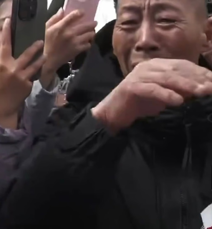 Người con trai bị bỏ rơi 2 lần tìm lại được cha ruột sau 24 năm- Ảnh 2.