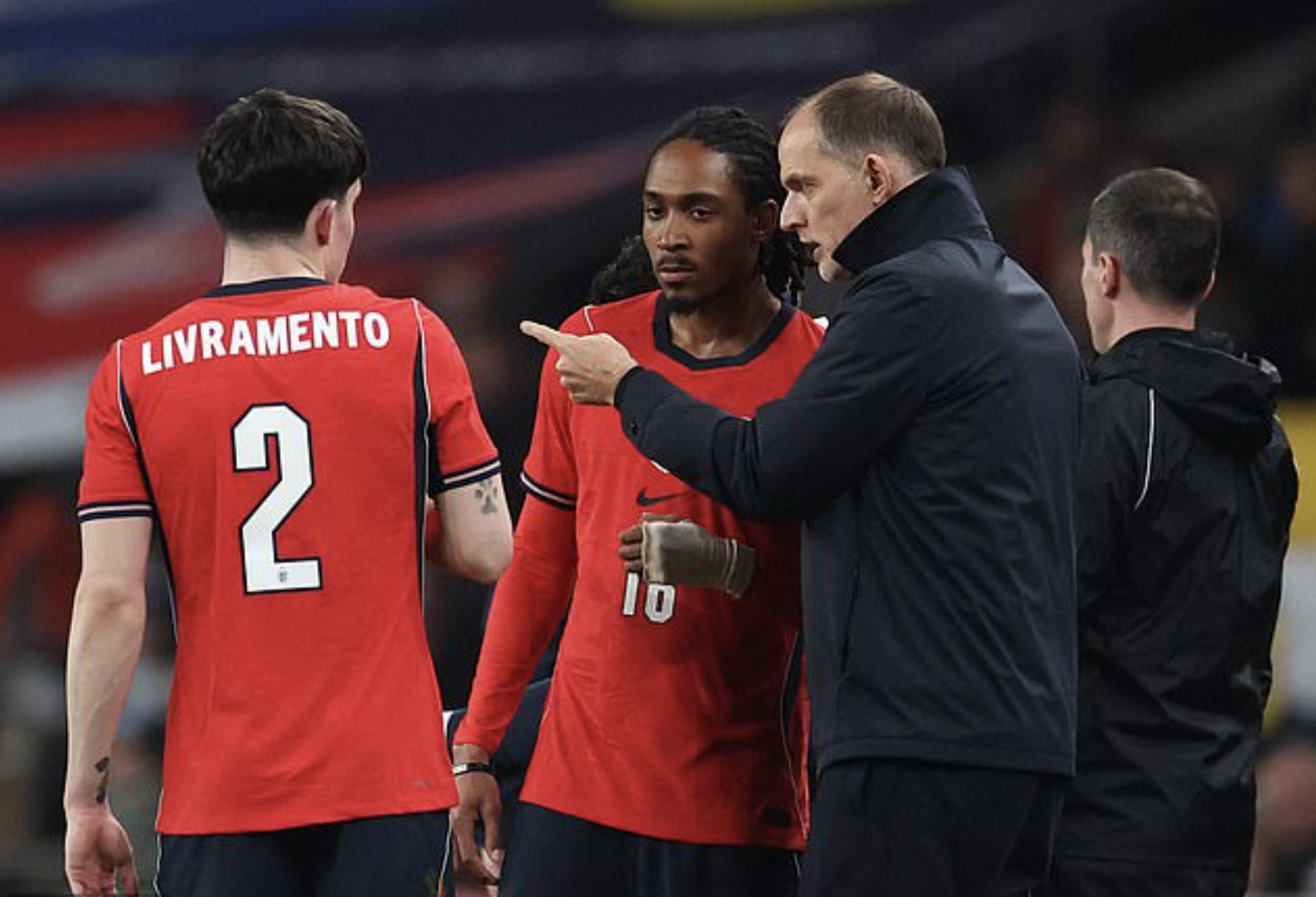 "Người hùng" Ben White kiêm tội đồ, tuyển Anh rơi chiến thắng ở Wembley 1 Nguoi hung Ben White kiem toi do tuyen Anh roi