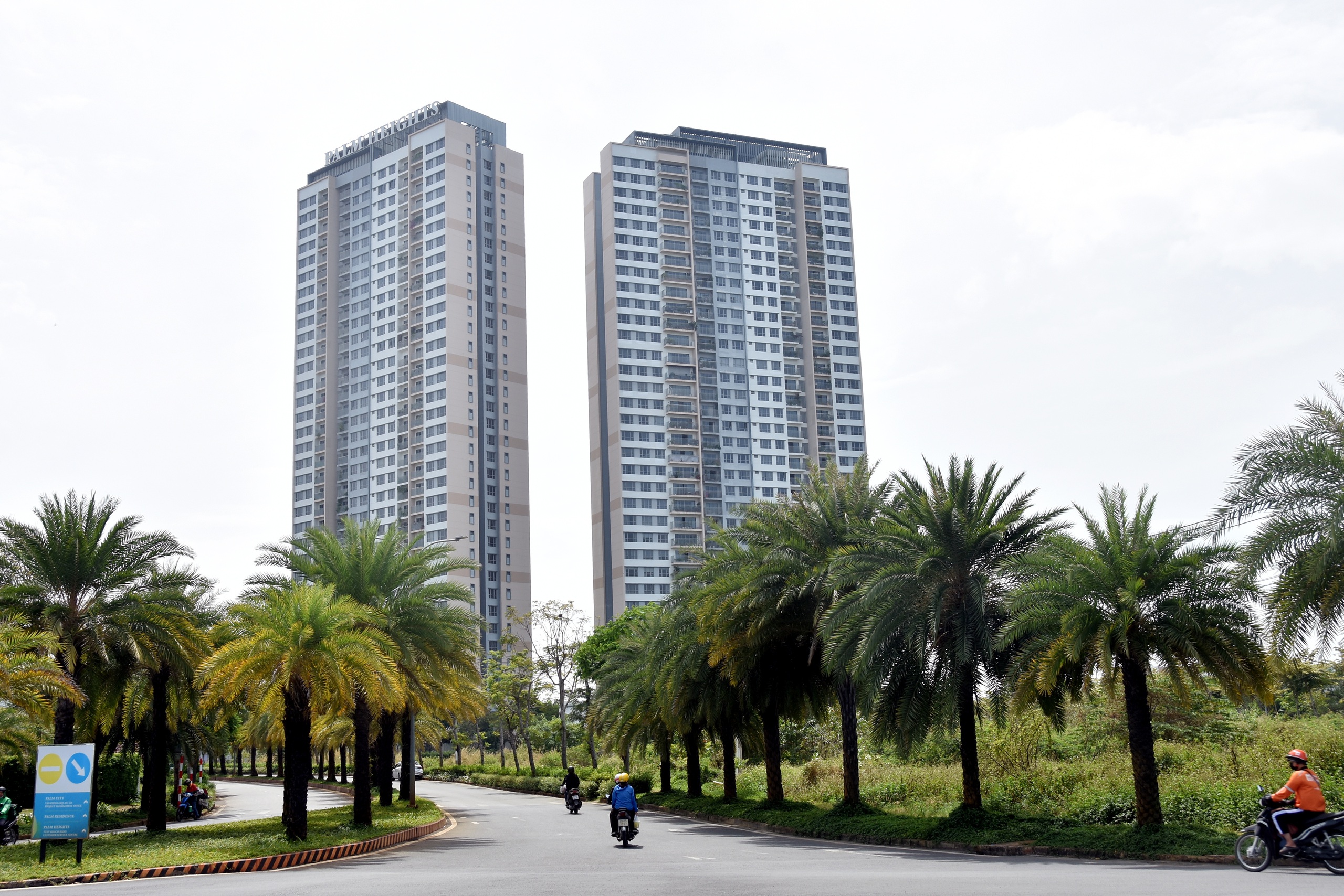 Người mua nhà thấp thỏm vì lãi vay - Ảnh 1.