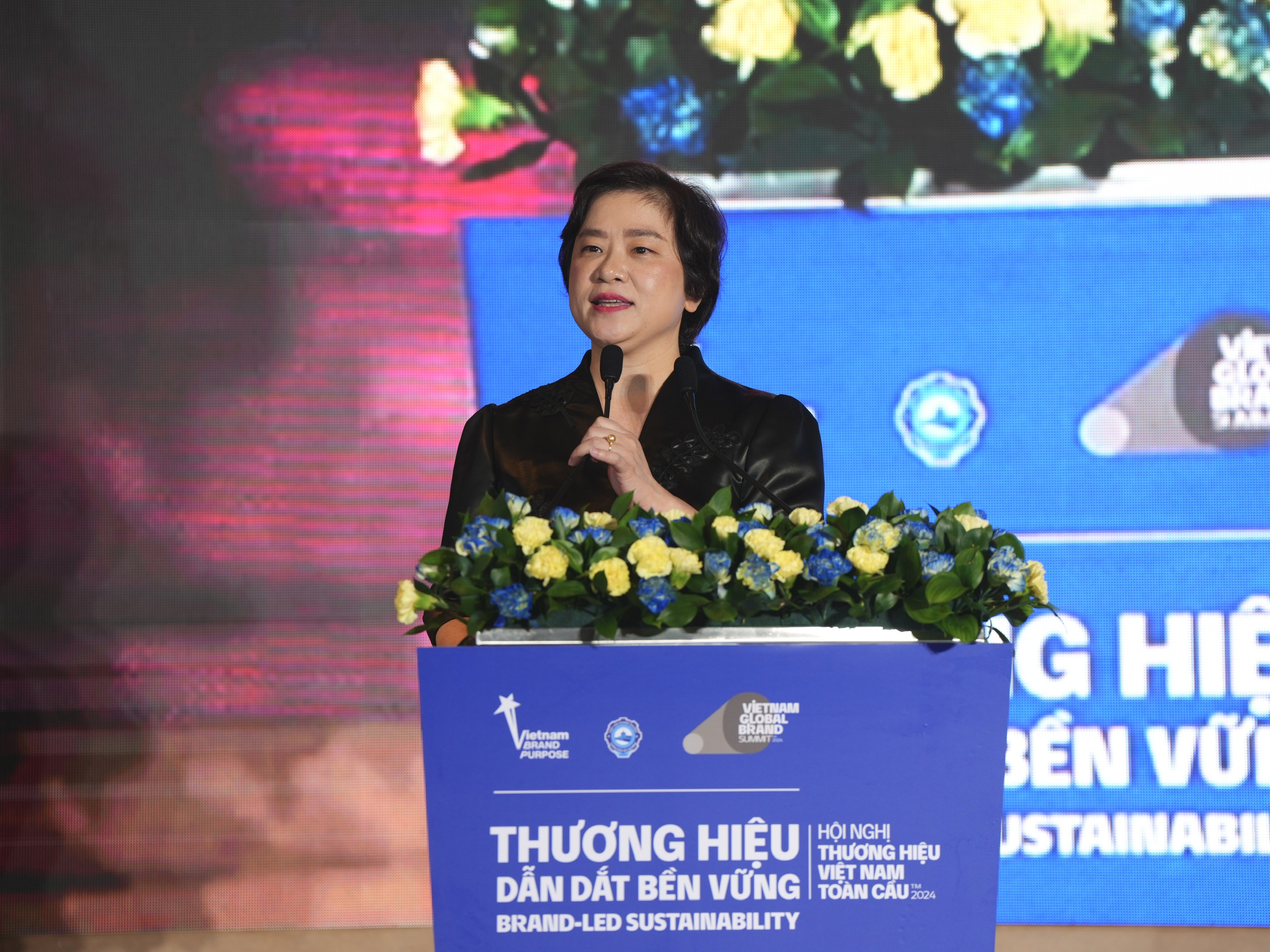 Những bóng hồng kiến tạo tương lai: Người phụ nữ dệt giấc mơ Rồng Xanh - Ảnh 1.