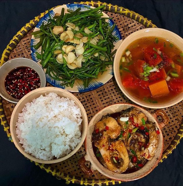 Người xưa dặn khi nấu cơm tuyệt đối đừng quên cho thứ này vào nồi, không chỉ ngon mà còn giữ ấm gia đạo- Ảnh 1.