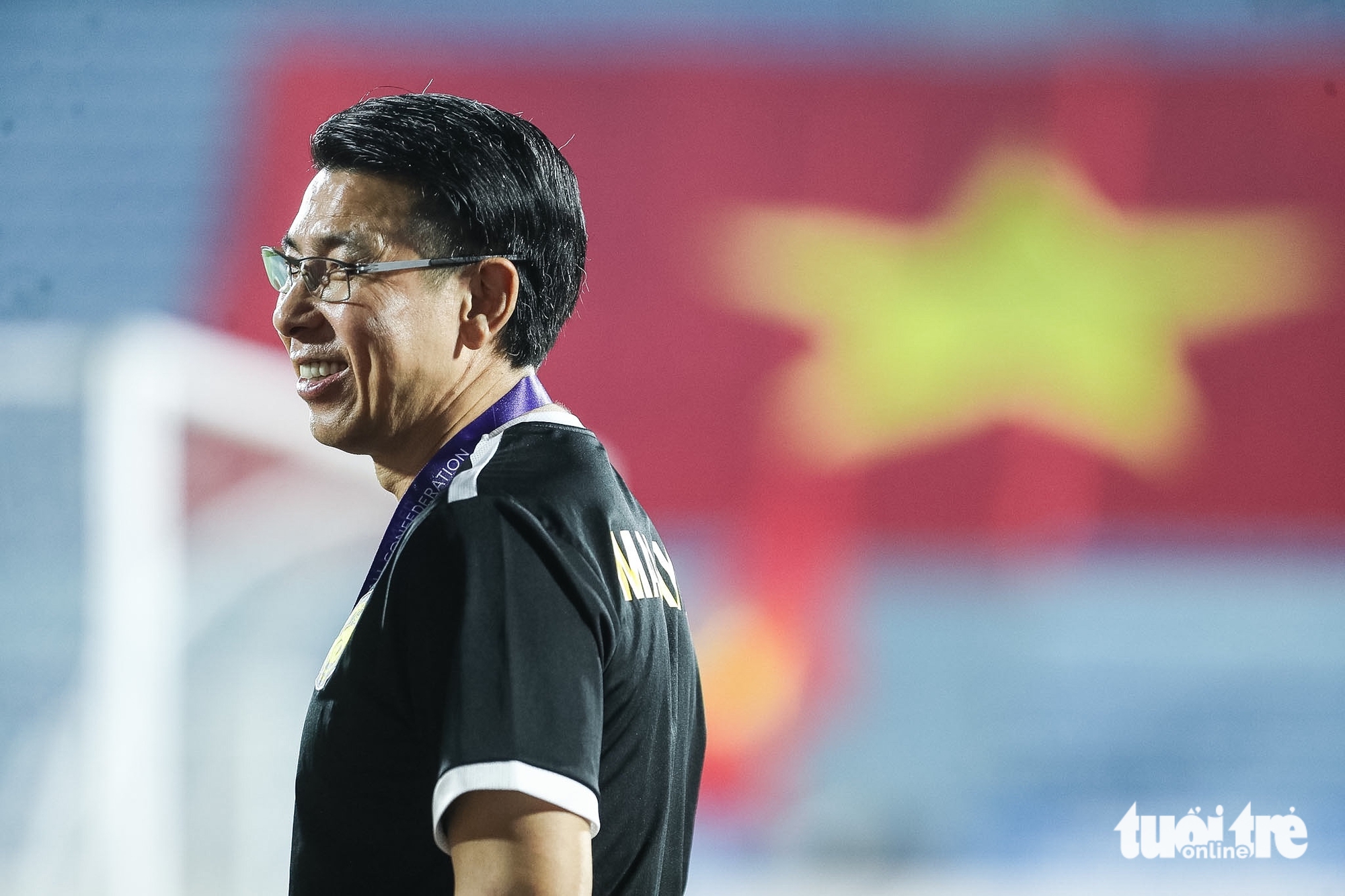 Nhân vật đặc biệt của tuyển Malaysia trong buổi tổng duyệt trên sân Thiên Trường 1 Nhân vật đặc biệt của tuyển Malaysia trong buổi tổng duyệt trên sân Thiên Trường - Ảnh 1.