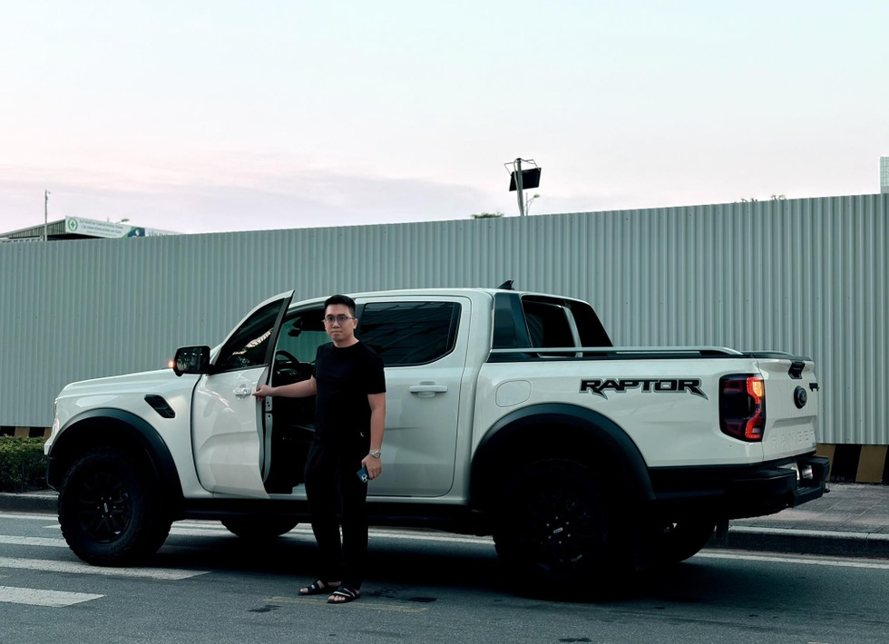 Nhiều người dùng xe bán tải rao bán, có cả xe vừa mua - 1