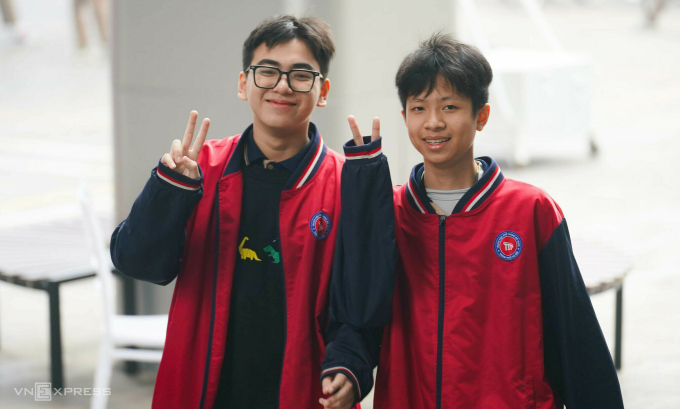 Nhiều tỉnh, thành nới trần sĩ số, xây trường mới để tăng chỉ tiêu lớp 10