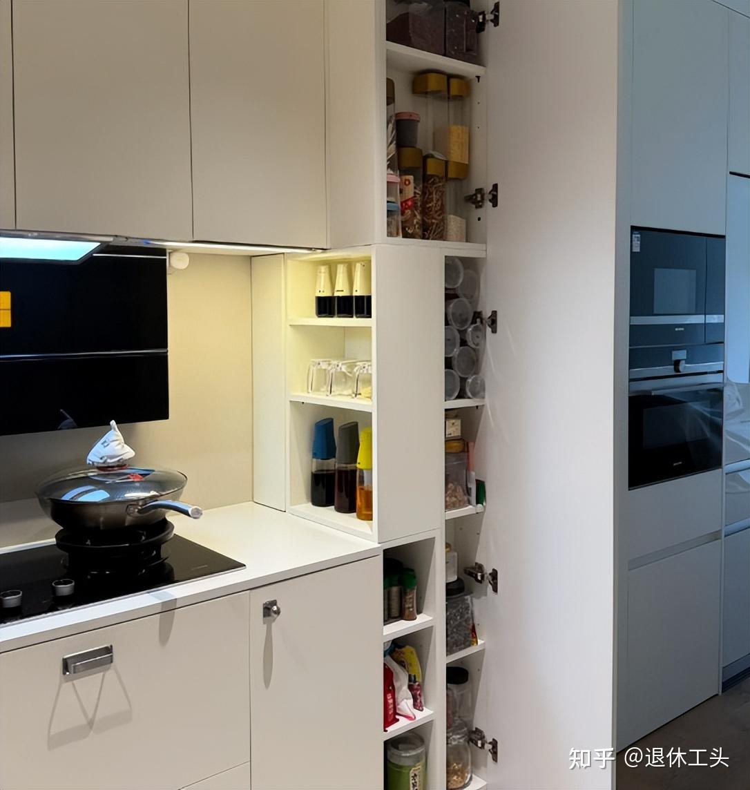Tôi học lỏm 6 cách lưu trữ bếp từ nhà hàng xóm: Nhìn bình thường nhưng dọn vào mới thấy quá “đáng tiền”- Ảnh 1.