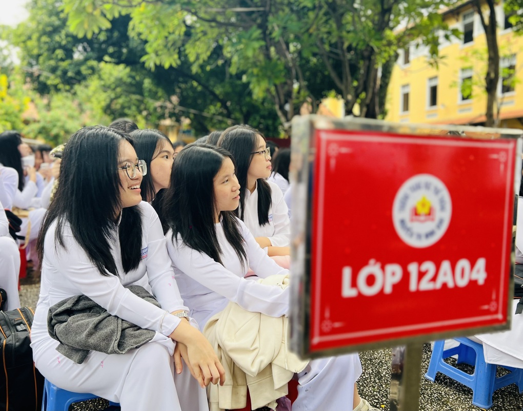 Nhìn lại loạt ngành thí sinh đạt 9,8 điểm/môn vẫn... rớt  - 1