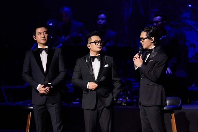 Từ trái sang: Tuấn Hưng, Bằng Kiều, Tú Dưa trong đêm nhạc. Ảnh: Hòa Nguyễn