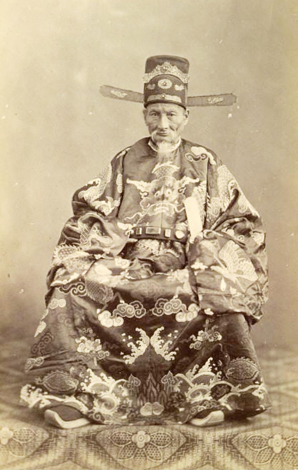 Góp nhặt tìm hiểu lịch sử Việt: Những giày vò của nhà vua- Ảnh 1.