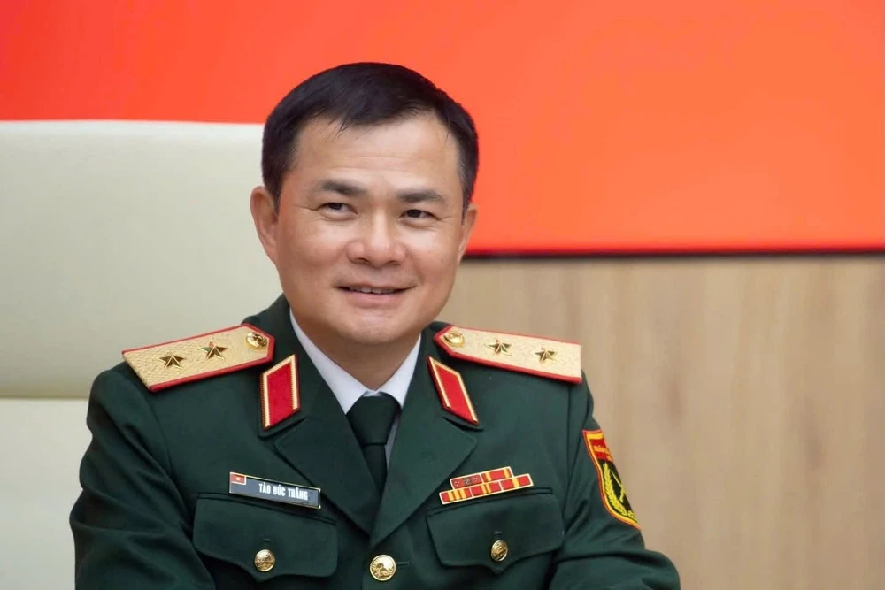 Ông Tào Đức Thắng, Chủ tịch kiêm Tổng Giám đốc Tập đoàn Công nghiệp - Viễn thông Quân đội (Viettel). Tao-Duc-Thang.jpg