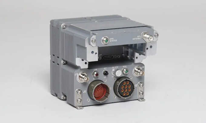 Bộ phát đáp của hệ thống IFF Mark XIIA. Ảnh: BAE Systems