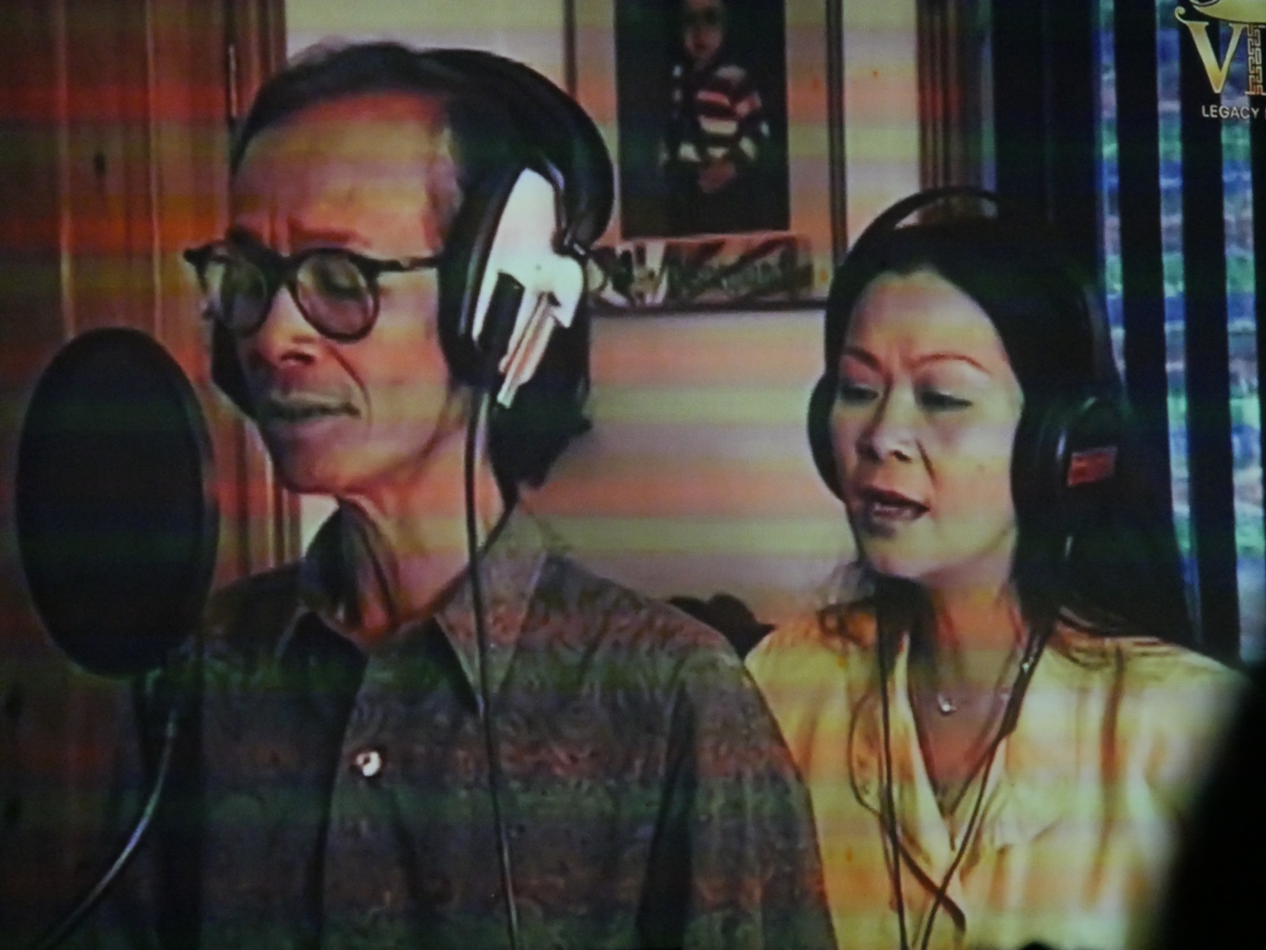 Những trang đời thăng trầm của một 'huyền thoại âm nhạc' 2 Chân dung Khánh Ly qua sách và phim ‘Hát cùng nguồn cội’ - Ảnh 2.