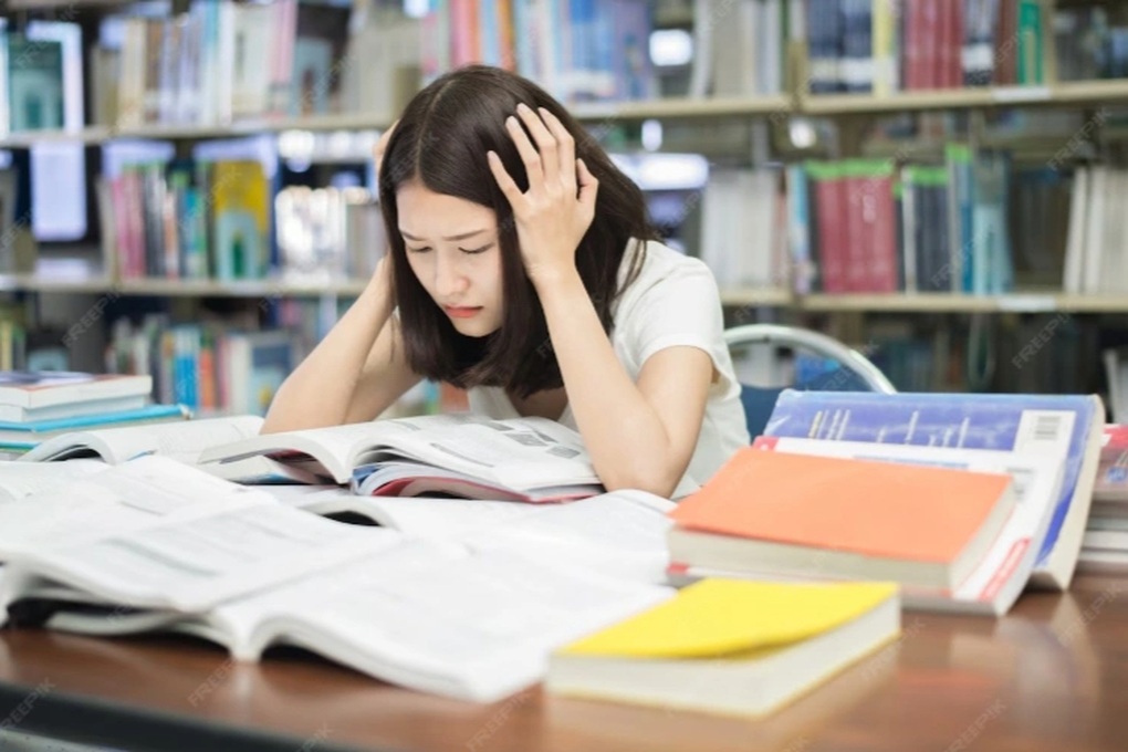 Những từ tiếng Anh diễn tả áp lực mùa thi cử - 1