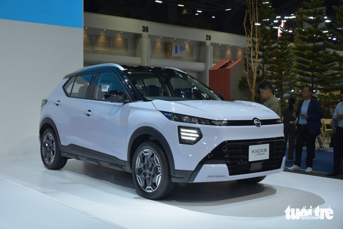 Nissan Kicks 2026 ra mắt: Màn lớn hơn, ADAS, chạy điện nhưng không cần vào trạm sạc - Ảnh 1.