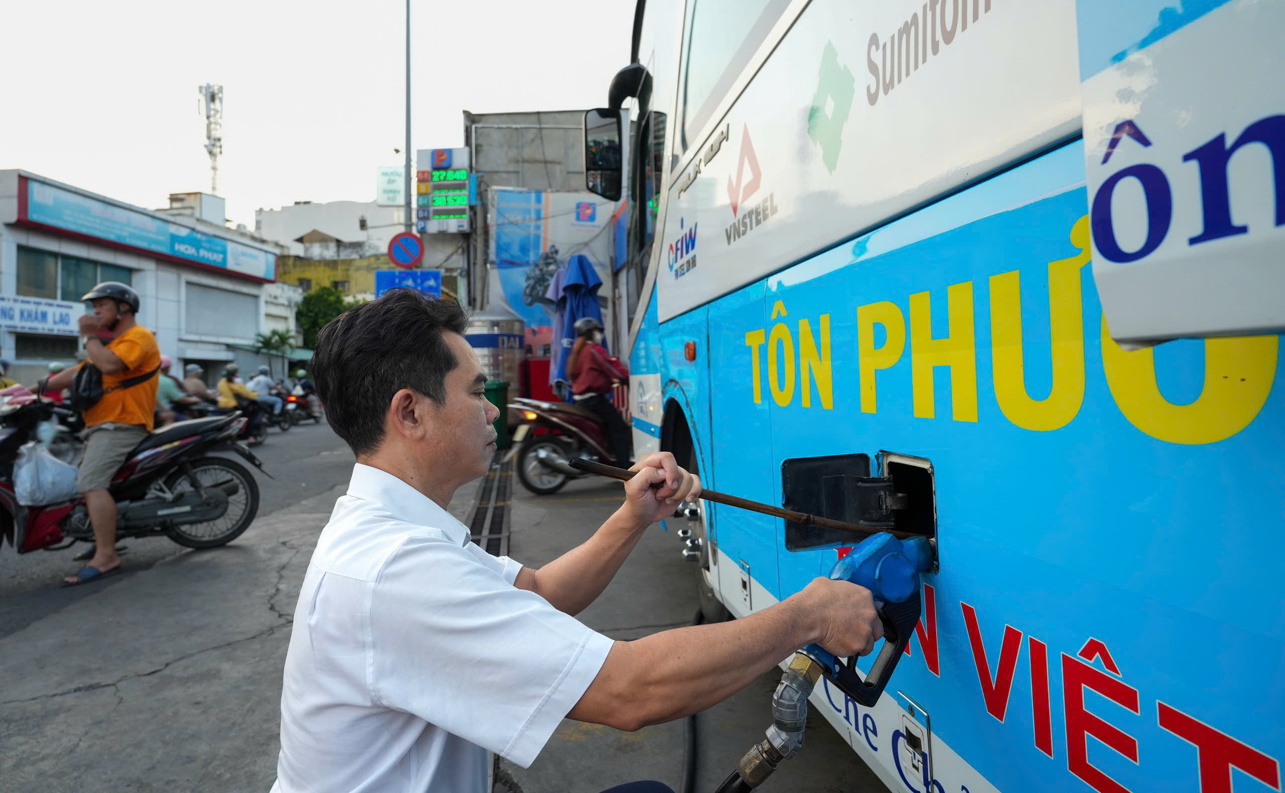  xăng dầu - Ảnh 1.