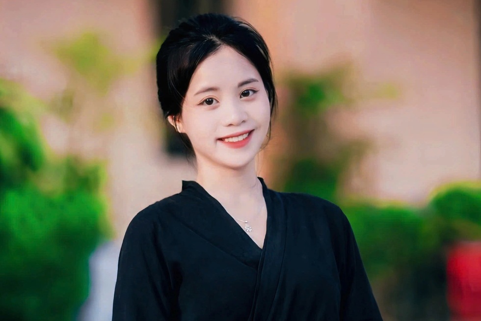 Nữ giáo viên 24 tuổi của dân tộc ít người nhất Việt Nam ứng cử ĐB Quốc hội - 1