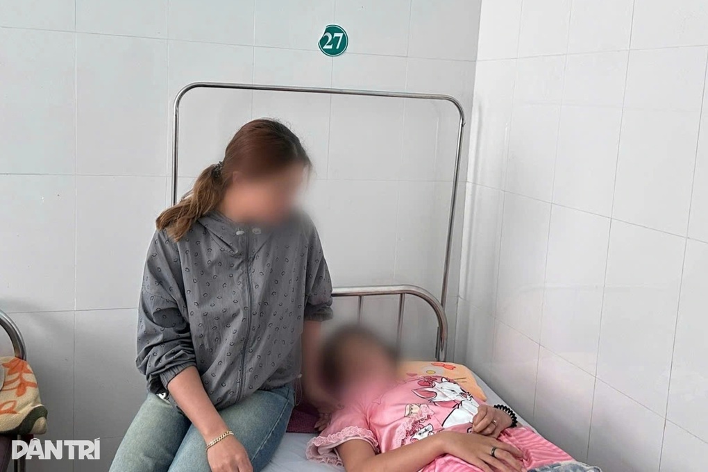 Nữ sinh lớp 7 bị bạn đánh gãy xương sườn - 1