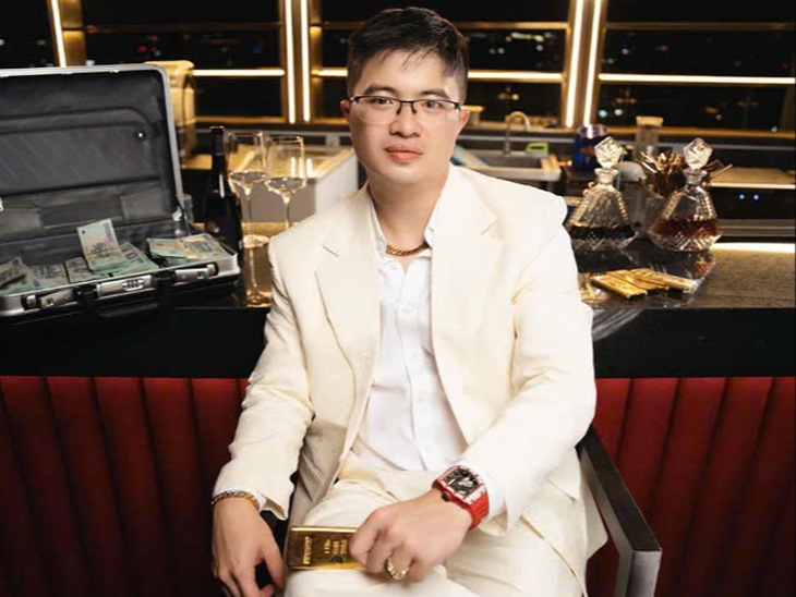 Nu tong quan dung sau he thong cong ty ma