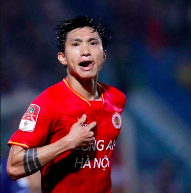 Văn Hậu và Đình Trọng sẽ được sát cánh trận Việt Nam đại chiến Malaysia: Nước cờ mới của thầy Kim?- Ảnh 1.