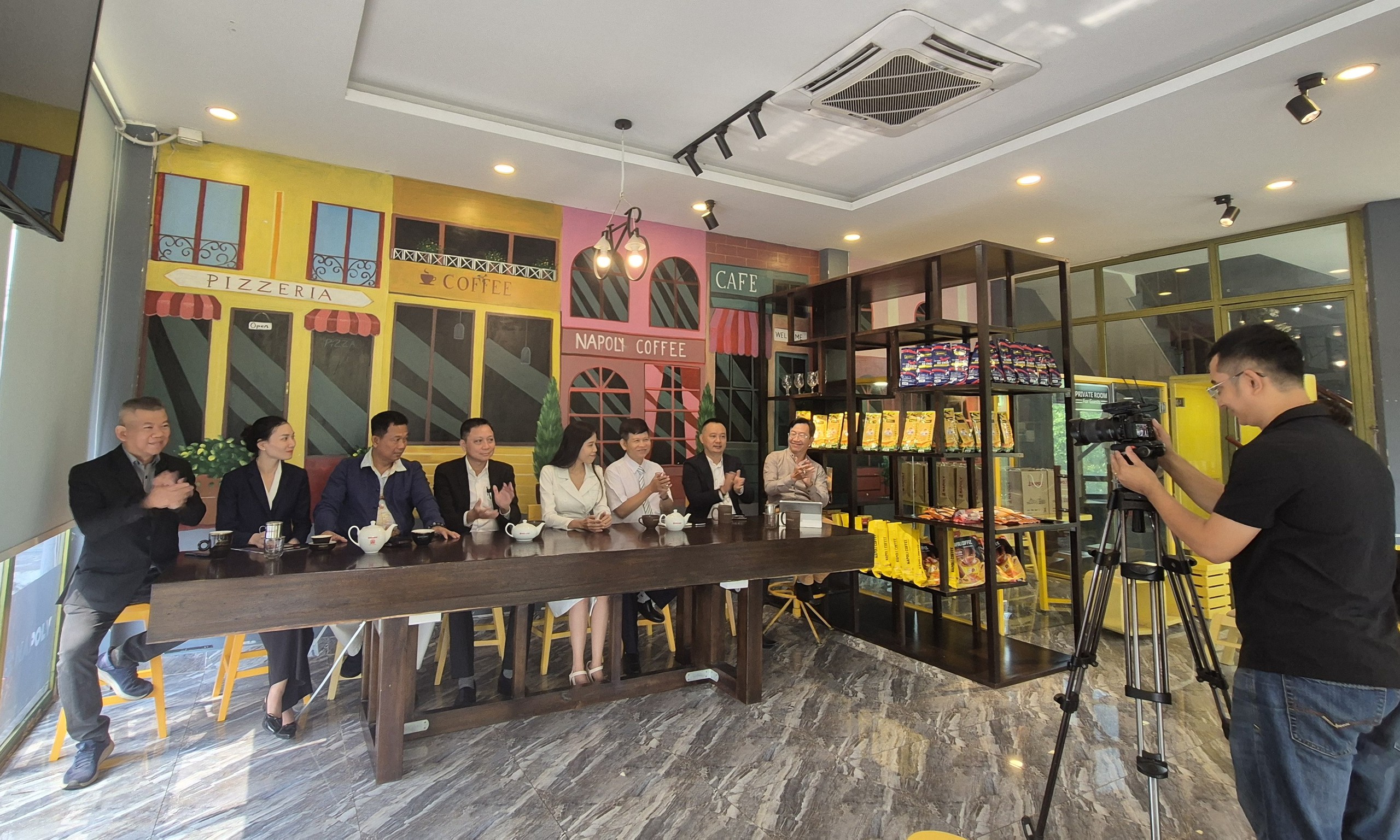 Nghịch lý ngành cà phê: Việt Nam thiếu thương hiệu mạnh trong năm 2026 - Ảnh 3. Nghịch lý ngành cà phê: Việt Nam thiếu thương hiệu mạnh trong năm 2026 - Ảnh 3.