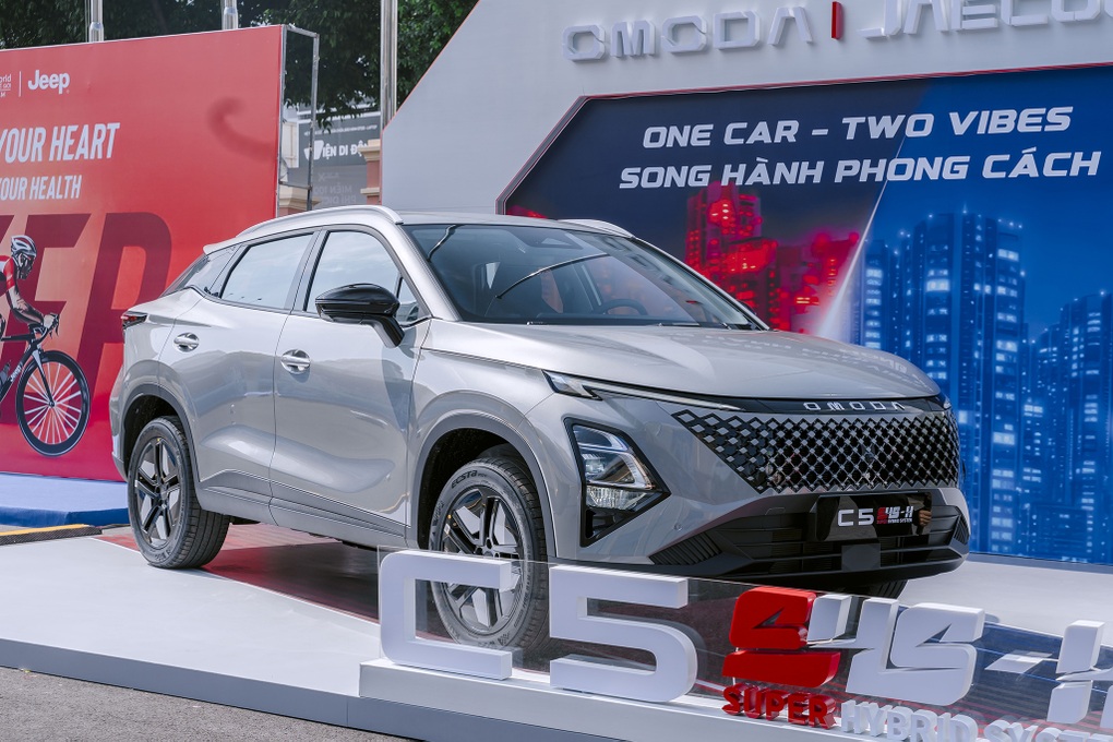 Omoda C5 hybrid ra mắt, thêm khó cho HR-V e:HEV RS và Corolla Cross HEV - 1