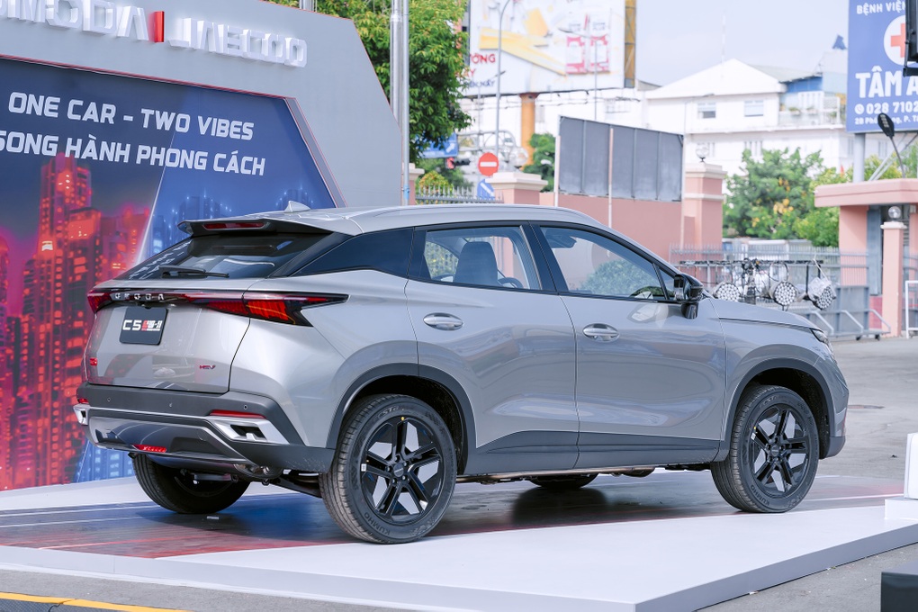 Omoda C5 hybrid ra mắt, thêm khó cho HR-V e:HEV RS và Corolla Cross HEV - 2