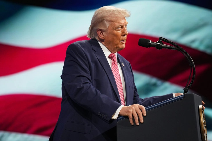 Ông Trump: Nếu muốn có nhiên liệu, các nước hãy tự chiến đấu hoặc mua của Mỹ 1 ông Trump - Ảnh 1.