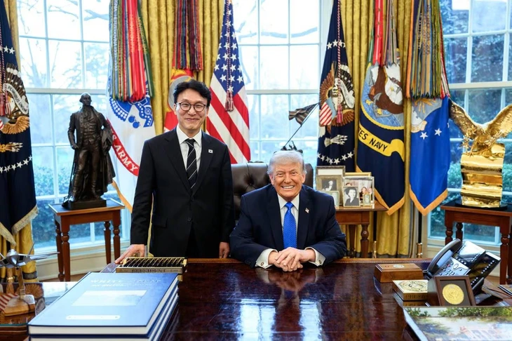 Ông Trump bất ngờ gặp Thủ tướng Hàn, hỏi chuyện đối thoại với ông Kim Jong Un 1 Hàn Quốc - Ảnh 1.