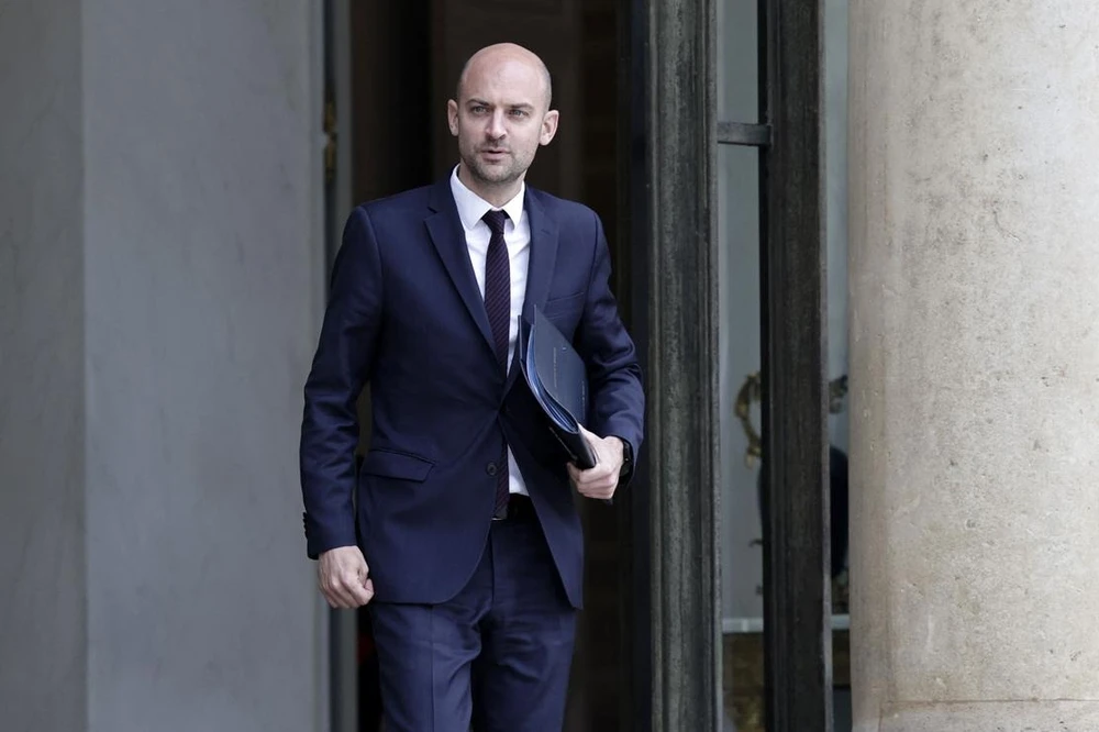 Pháp, Đức làm rõ liệu khả năng tham chiến xung đột Iran; Tehran cảnh báo Anh chuyện nói cho Mỹ mượn căn cứ.jpg