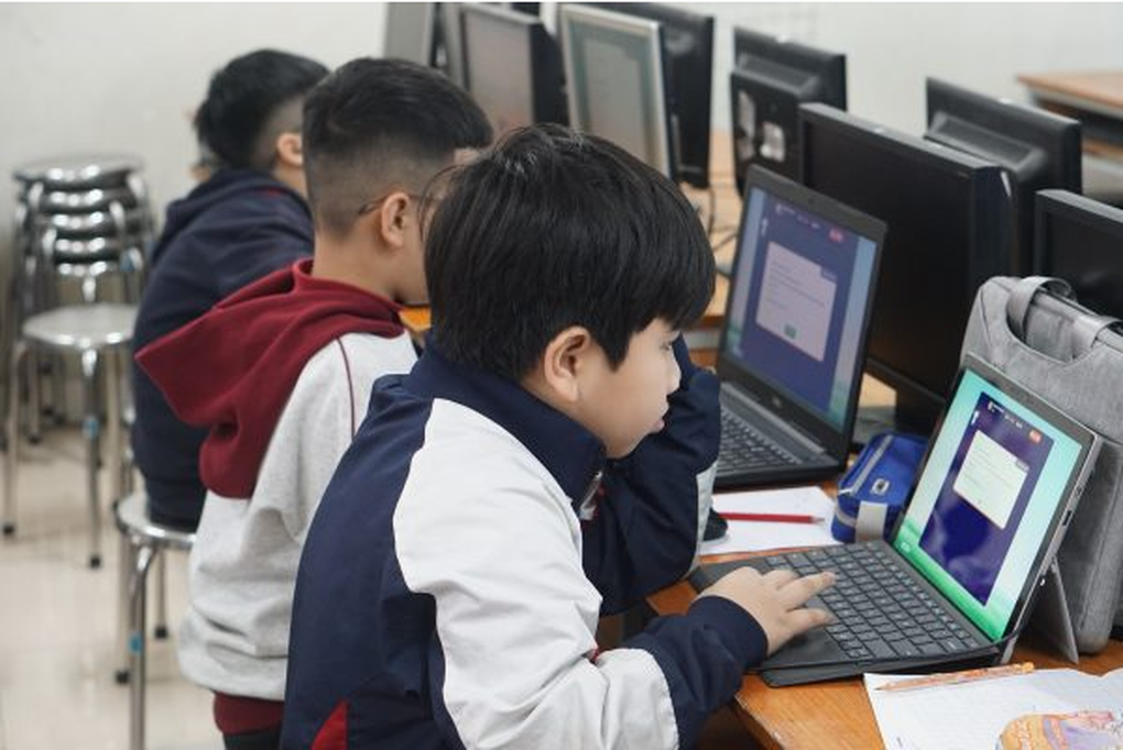 Phát hiện gian lận ở Hà Nội, giám thị can thiệp bài thi Đấu trường VioEdu - 1