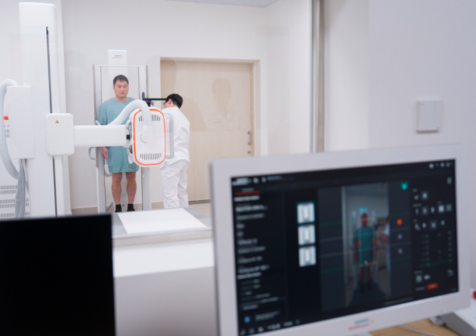 Bệnh nhân chụp chiếu tại bệnh viện. Ảnh: Loan Trần