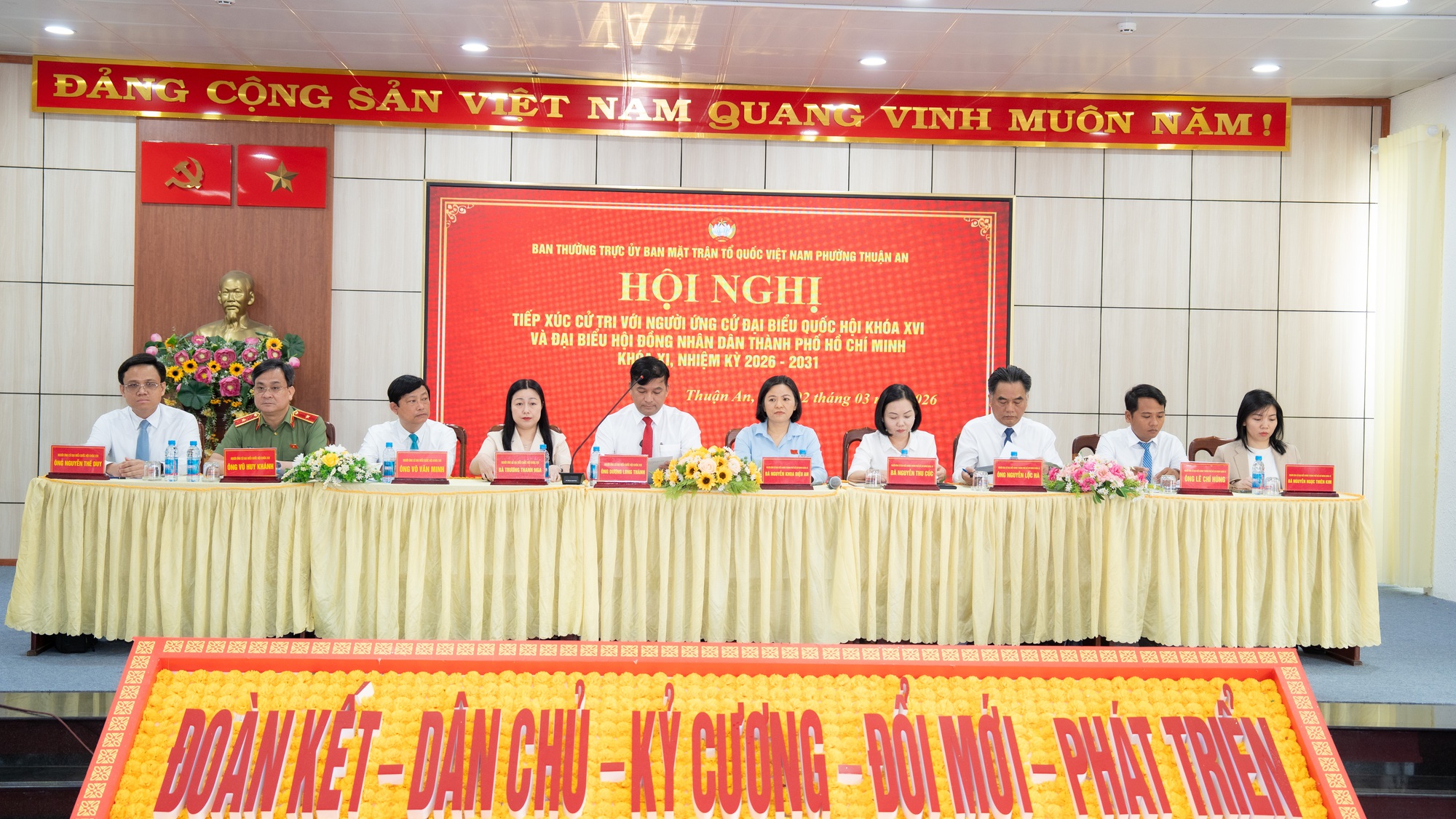Phó Bí thư thành ủy Võ Văn Minh tiếp xúc cử tri tại phường Thuận An 2026 - Ảnh 1.