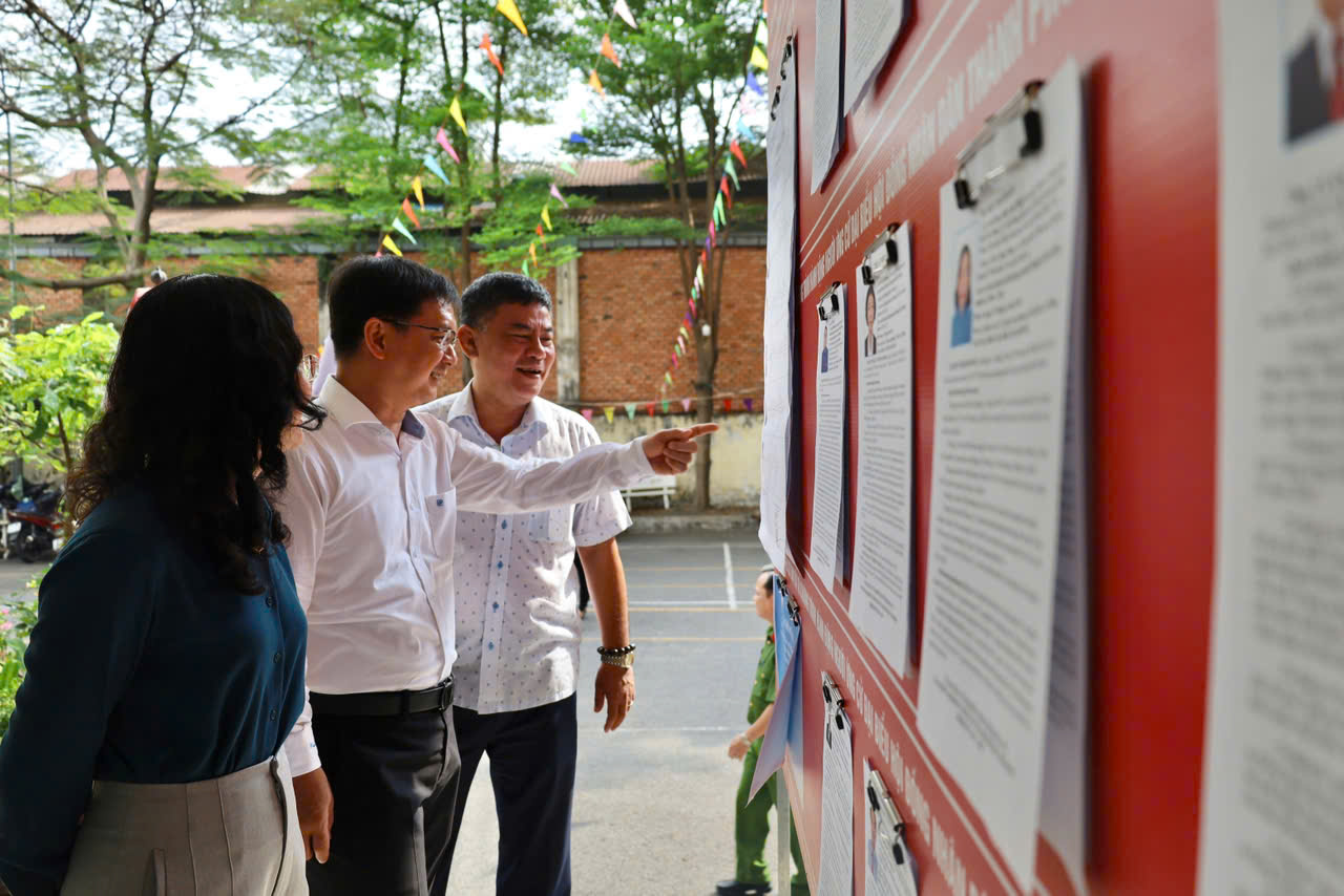 bỏ phiếu - Ảnh 1.