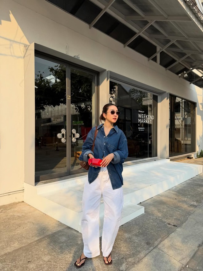 Phối đồ mùa hè thật năng động cùng áo sơ mi denim 1 Phối đồ mùa hè thật năng động cùng áo sơ mi denim - Ảnh 1.