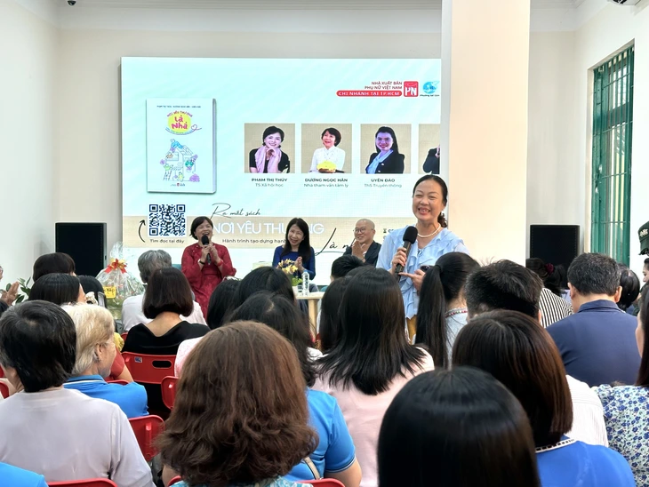 Phụ nữ có còn phải nấu ăn chờ chồng về? - Ảnh 1.