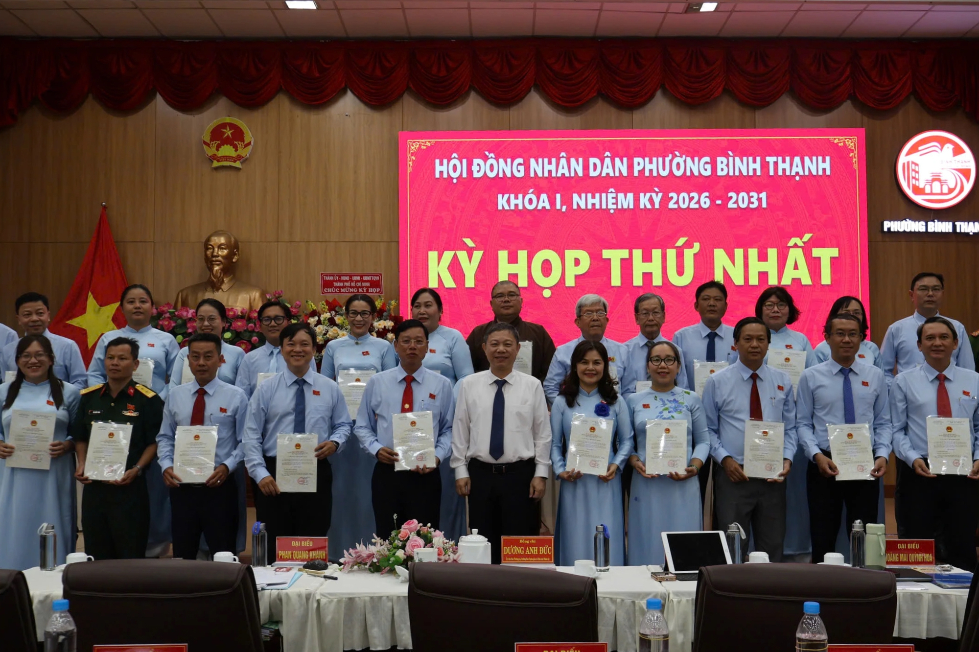 Phường Bình Thạnh ra mắt bộ máy lãnh đạo mới nhiệm kỳ 2026 - 2031 - Ảnh 1. Phường Bình Thạnh ra mắt bộ máy lãnh đạo mới nhiệm kỳ 2026 - 2031 - Ảnh 1.