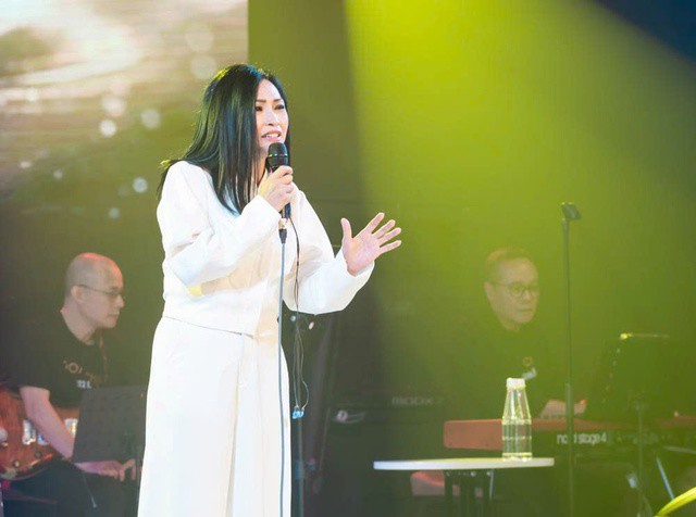 Phương Thanh mang đến những ca khúc da diết, lãng mạn, gắn liền với thế hệ 8X-9X.