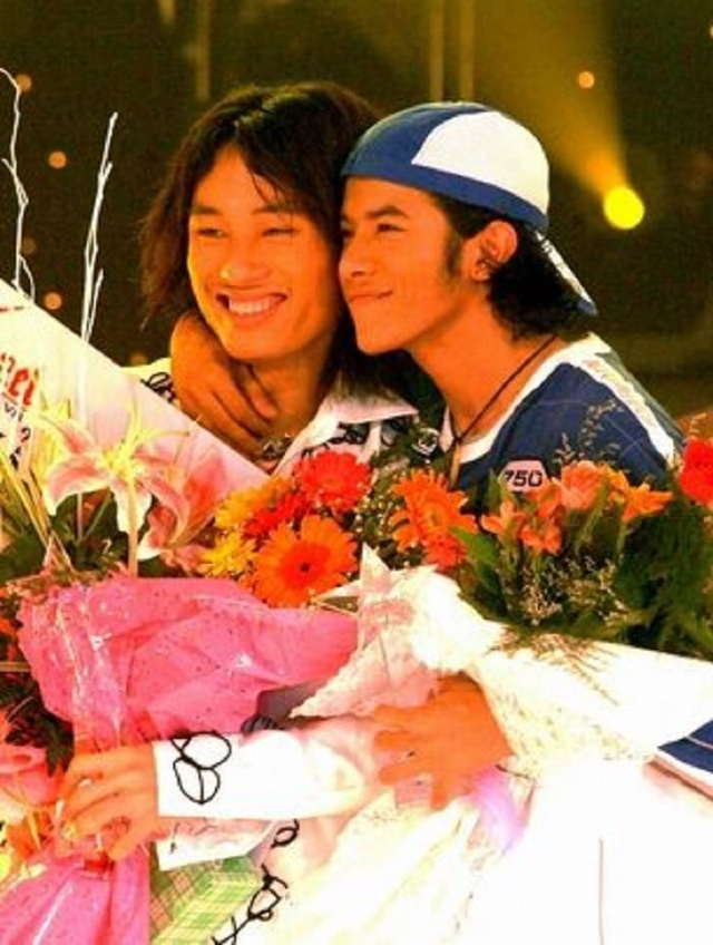 Nam ca sĩ Việt vừa qua đời: Quán quân Sao Mai, gương mặt biến dạng vì bạo bệnh- Ảnh 2.