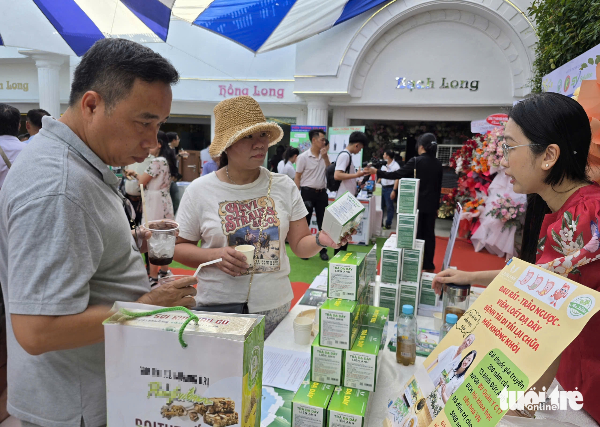 Quảng Trị 'trải thảm đỏ' hút đầu tư: Cam kết cơ chế một cửa, mở lối cho 4 trụ cột bứt phá 1 Quảng Trị - Ảnh 1.