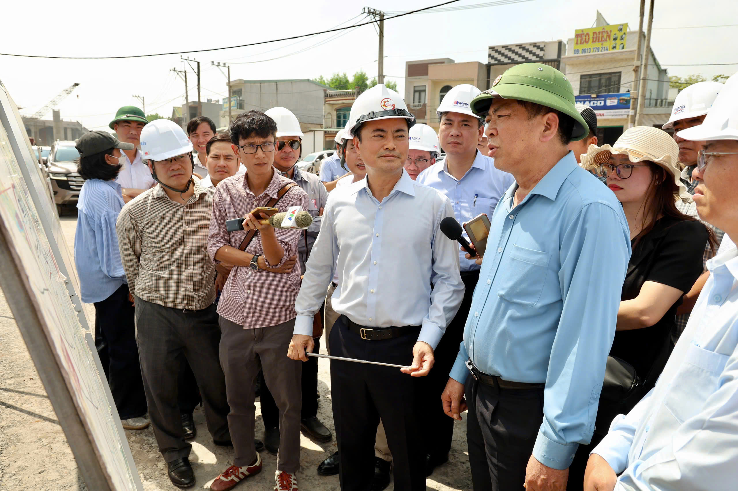 Rà soát tiến độ loạt dự án giao thông trọng điểm - Ảnh 1.