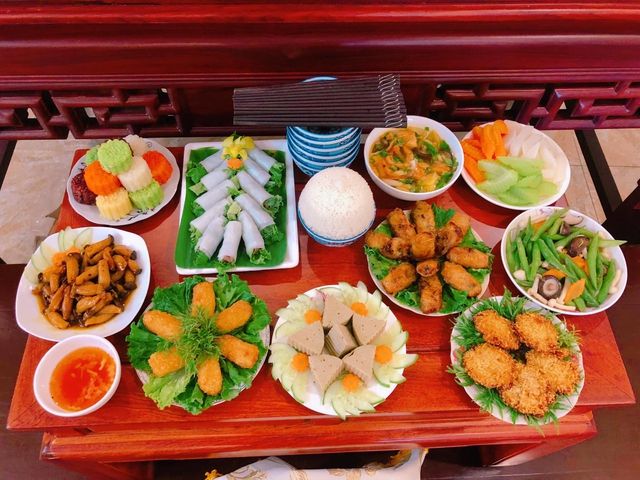 Rằm tháng Giêng có nên cúng đồ mặn không? - Nhiều gia đình vẫn đang hiểu sai!- Ảnh 1.